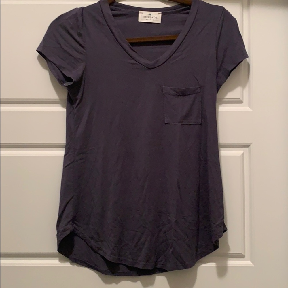 V-neck t-shirt